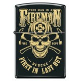 403363 Zippo öngyújtó fekete színben, tűzoltó minta