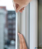 Ajtó- és ablaktömítő szalag, 9 mm x 6 m, TESA 'tesamoll® Premium Flexible', átlátszó