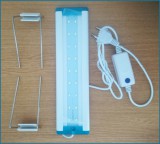 Akváriumi LED lámpa (20-30 cm-es akváriumhoz | Ultravékony | Fények színe: Colorful | L-200 | 6 W)