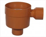 Alsókifolyású szifon, I. ágú, tokozott, gumigyűrűvel