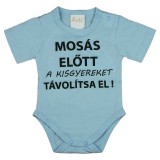 Asti Rövid ujjú baba body "Mosás előtt a kisgyereket távolítsa el!" felirattal