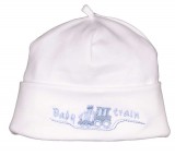 Asti Vonat mintás, fülvédős, megkötős baba sapka