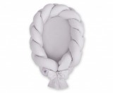 BabyLion Prémium Fonott babafészek és rácsvédő - 2in1 - szürke - szürke alap