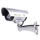 Baking & Pet Kft Biztonsági álkamera villogó LED-del