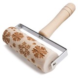 Baking & Pet Kft Karácsonyi nyeles nyújtófa-hópehely minta