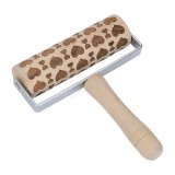 Baking & Pet Kft Szív mintás, nyeles nyújtófa 15x18cm