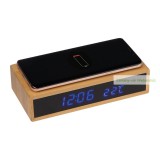 Bambusz digitális asztali óra, indukciós mobiltöltővel