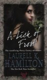 Bantam Press Laurell K. Hamilton: A Lick of Frost - könyv