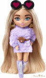 BARBIE - Extravagáns Mini Baba - Szőke baba Lila Bolyhos kabátban