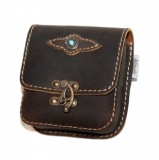 Barna bőr övtáska, egyfakkos, horgas csatos, kisebb, kék kővel, álló