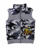 Belül bolyhos kisfiú terepes mellény traktor mintával