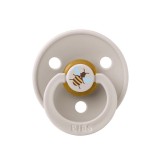 BIBS játszócumi - Studio Méhecske Colour natúr kaucsuk 18-36 hó gombaba 1db tasakban