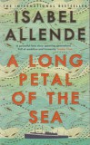 BLOOMSBURY Isabel Allende: A Long Petal of the Sea - könyv
