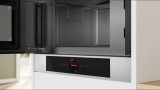 Bosch Serie 8 BFL7221W1 Fehér Beépíthető 21 L 900 W Mikróhullámú sütő