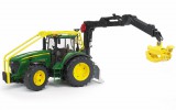 BRUDER John Deere 7930 erdészeti, rönkrakodóval (03053)