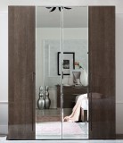 CamelGroup Maia 5-ajtós gardróbszekrény, 3 tükrös ajtóval, Maia fekete nikkel színű fogantyúval - ezüst nyír