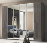 CamelGroup Maia 6-ajtós gardróbszekrény, 4 tükrös ajtóval, Maia fekete nikkel színű fogantyúval - ezüst nyír