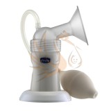 Chicco Classic mellszívó Kézi pumpás mellszívó Well-Being 150 ml cumisüveggel