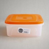 CleanDepo Bella élelmiszer tároló doboz közepes lapos 1,5 literes
