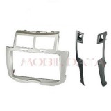 Connects2 Toyota Yaris 2007-2012 dupla DIN autórádió beépítő keret ezüst CT24TY22