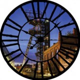 Consalnet Építkezés az óra mögött vlies poszter, fotótapéta 10624VEZ1 /208x208 cm/