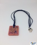 Csillogó rózsaszín műgyanta nyaklánc