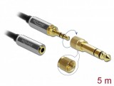 Delock Sztereó hosszabbító kábel 3,5 mm 3 pólusú apa anya, 6,35 mm-es csavaros adapterrel 5 m (85783)
