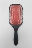 Denman Hajkefe D90L Black Red Pad
