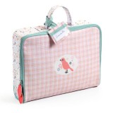 Djeco Madárkás bőrönd Pomea játékbabákhoz - Szerepjátékhoz - Suitcase - DJ07860