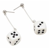 Dobókockás fülbevaló