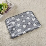 Dogledesign Kutya takaró fehér csillagos