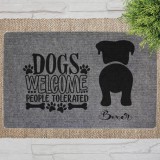 "Dogs Welcome" Boxer szöveges lábtörlő szürke háttérrel (60 x 40 x 0,2 cm)