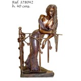 Ebano Hölgy korlátnál, lenge ruhában bronz szobor