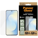 Edzett üveg PanzerGlass Ultra-Wide Fit a Samsung Galaxy S25 FE készülékhez