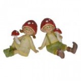 Egyéb Gyerek fiú,lány gomba kalapban ülő poly 7,5 cm x 5 cm x 6,5 cm zöld, piros, sárga 2 féle