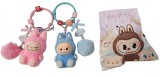 Egyéb Labubu mintás kulcstartó, lógó díszekkel, többféle