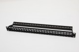 Egyéb Üres 19" UTP keystone patch panel, 24 portos
