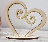 Egyedi fa gyűrűhordozó szíves indás