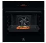 Electrolux LOE8P38Z MealAssist 700 sütő, pirolitikus tisztítással