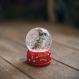 Elemes karácsonyi világító hógömb 4,5 cm &#8211; 4 féle