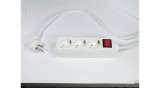 Elosztósor, 3 csatlakozóaljzat, 3 m kábelhosszúság, kapcsolóval