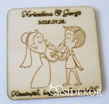 Esküvői poháralátét figurás , köszönetajándék fából