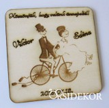 Esküvői poháralátét , köszönetajándék fából biciklis