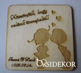 Esküvői poháralátét , köszönetajándék fából -esküvői pár motívummal