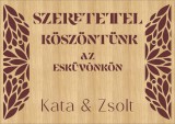 Esküvői Üdvözlő Tábla – Egyedi Gravírozott Fa Dekoráció