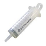 Fecskendő műanyag 100 ml 20 db