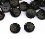 Fekete 4 lyukú 15 mm -es gomb 9 db -os kiszerelésben