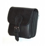 Fekete bőr övtáska, dupla fakkos, csatos, kisebb, álló