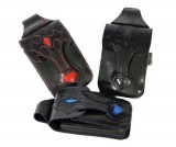 Fekete bőr övtáska, övre fűzhető telefontok, álló