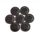 Fekete gomb 4 lyukas 10 db-os csomagban - 18 mm